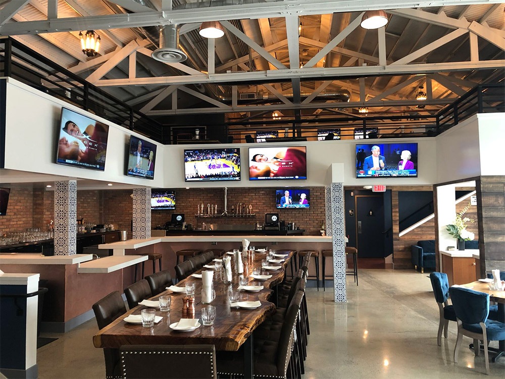 digital-signage-for-restaurant-and-retail